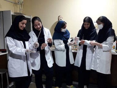 آزمایشگاه در دبیرستان شایان